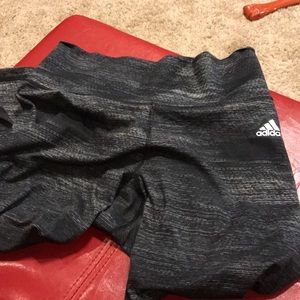 CROPPED ADIDAS LEGGINGS